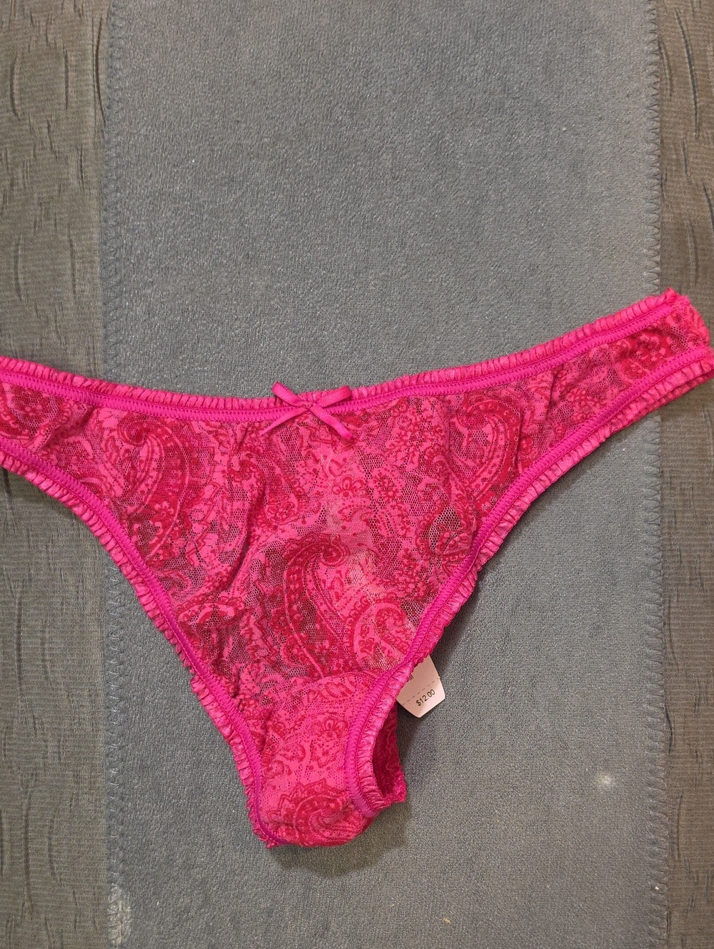 New With Tags Victoria's Secret Pink Lace Thong Size Medium